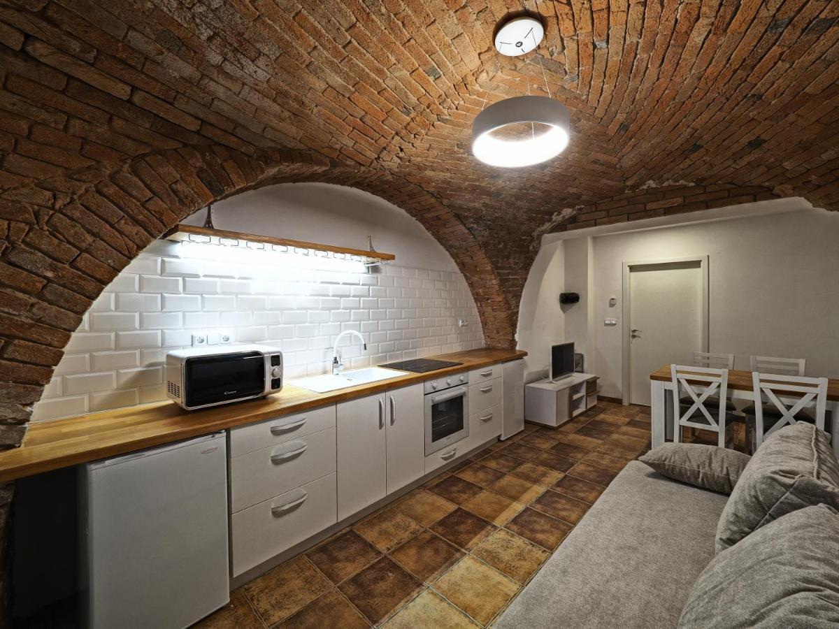 Apartmany Habanska, Cely Dum Pouzdrany Buitenkant foto