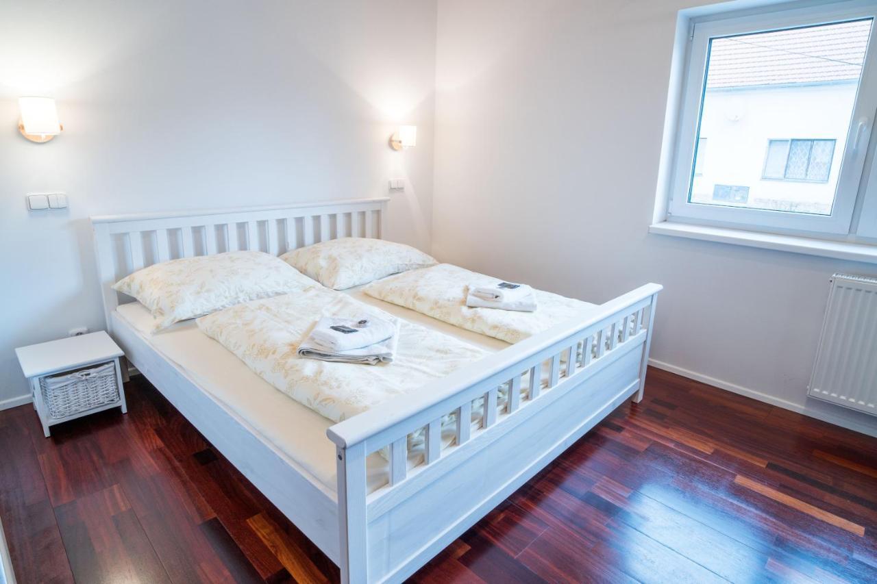Apartmany Habanska, Cely Dum Pouzdrany Buitenkant foto