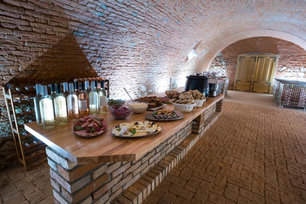Apartmany Habanska, Cely Dum Pouzdrany Buitenkant foto