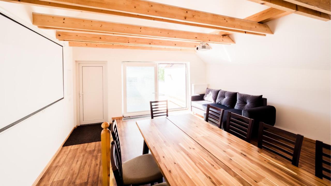 Apartmany Habanska, Cely Dum Pouzdrany Buitenkant foto